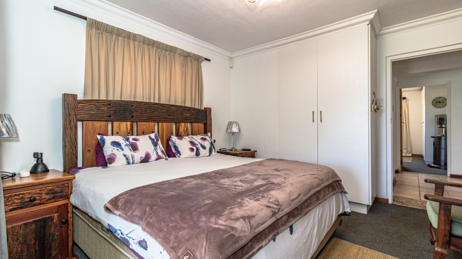 5 Bedroom Property for Sale in Bettys Bay Western Cape